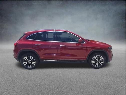 MANUFAKTUR Patagonia Red Metallic 2026 Mercedes-Benz GLA 250 4MATIC