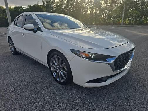 2021 Mazda Mazda3 FWD w/Preferred Package