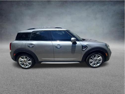 Melting Silver III Metallic 2024 MINI Countryman Cooper S