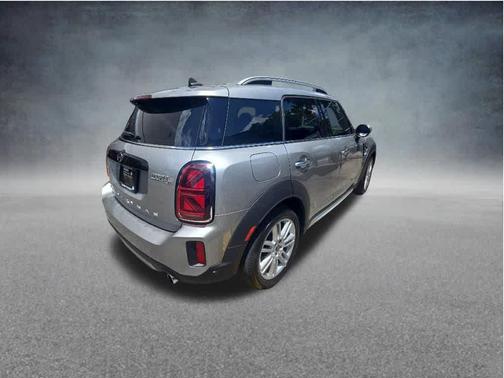 Melting Silver III Metallic 2024 MINI Countryman Cooper S