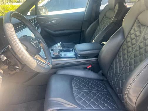 Glacier White Metallic 2025 Audi SQ7 4.0T Prestige