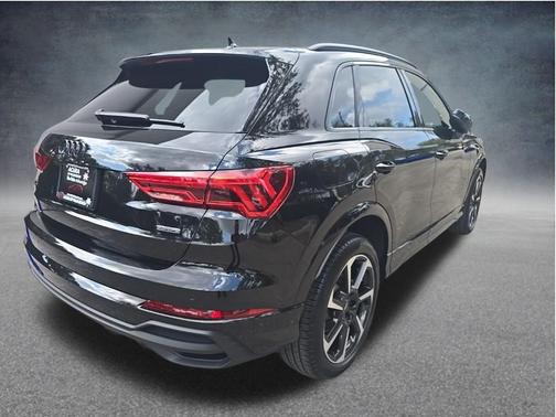 2025 Audi Q3 45 S line Premium