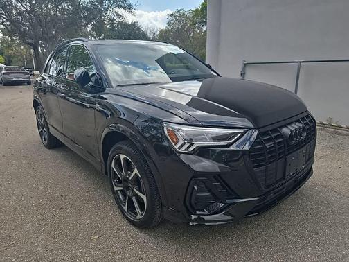 2025 Audi Q3 45 S line Premium