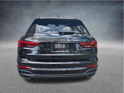 2025 Audi Q3 45 S line Premium