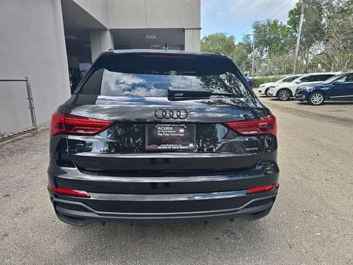 2025 Audi Q3 45 S line Premium