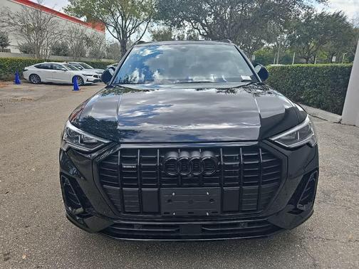 2025 Audi Q3 45 S line Premium