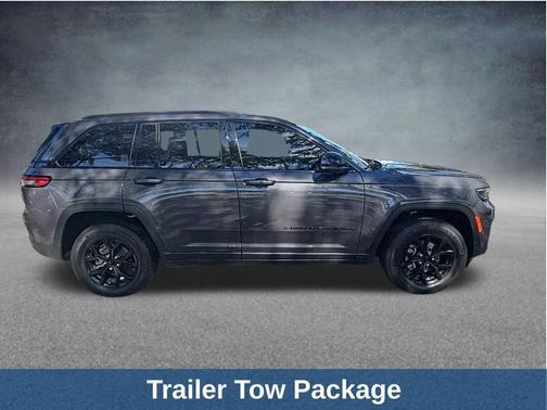 2024 Jeep Grand Cherokee Laredo