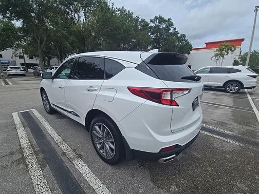 Platinum White Pearl 2023 Acura RDX Technology Package