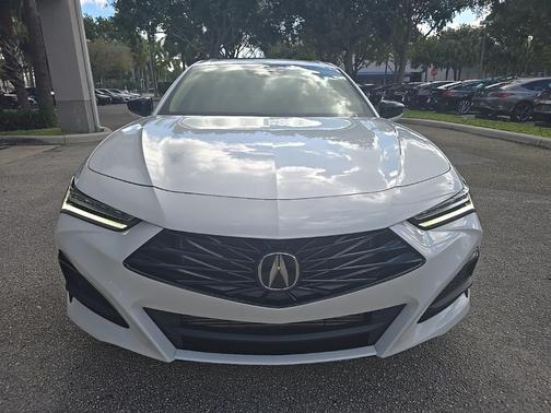 2025 Acura TLX Technology