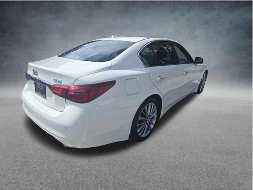 Pure White 2023 INFINITI Q50 3.0t LUXE