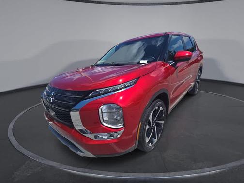 Red Diamond 2024 Mitsubishi Outlander SE