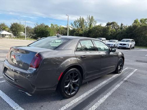 2023 Chrysler 300 S