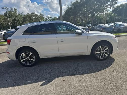2023 Audi Q5 45 S line quattro Premium