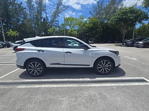 Platinum White Pearl 2026 Acura RDX A-Spec Advance Package