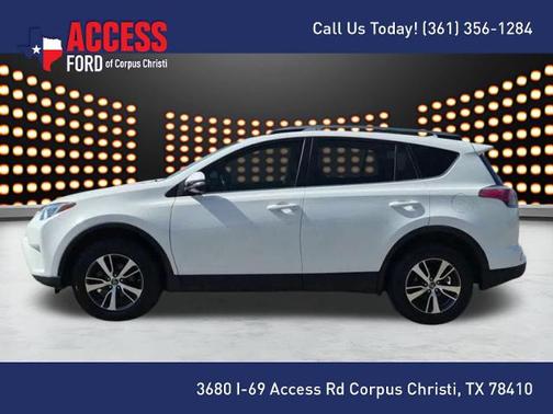 Super White 2018 Toyota RAV4 XLE