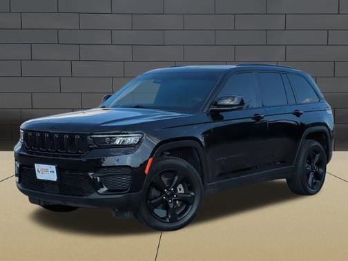2023 Jeep Grand Cherokee LAREDO