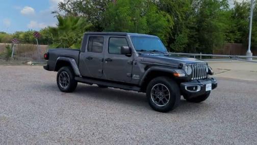 2022 Jeep Gladiator Overland