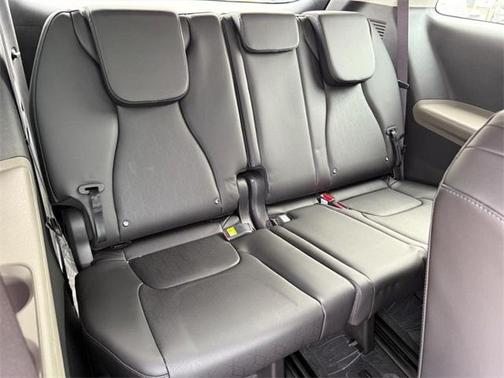 2026 Kia Carnival Hybrid LXS