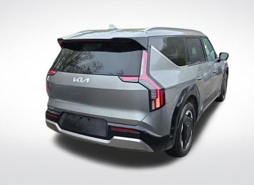 Pebble Gray 2024 Kia EV9 Land