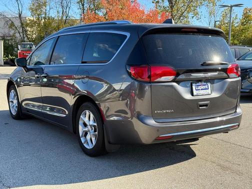 2020 Chrysler Pacifica Touring-L Plus