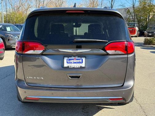 2020 Chrysler Pacifica Touring-L Plus