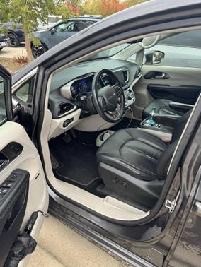 2020 Chrysler Pacifica Touring-L Plus