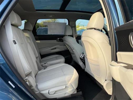 2025 Kia Sorento Hybrid EX