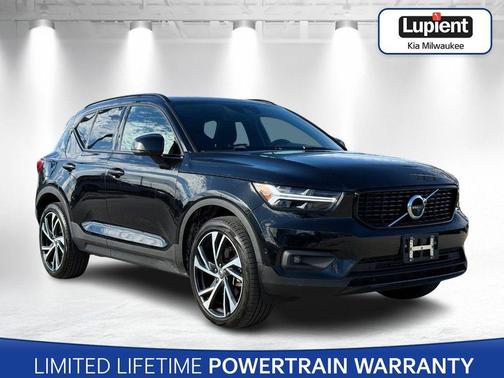 2020 Volvo XC40 T5 R-Design