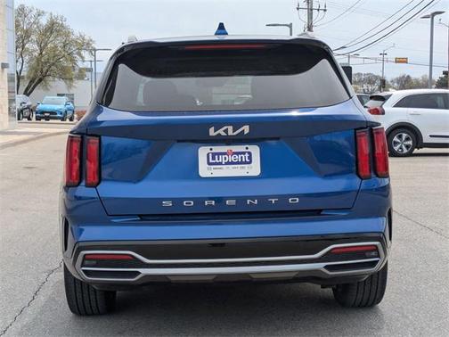 2022 Kia Sorento SX