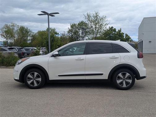 2017 Kia Niro FE
