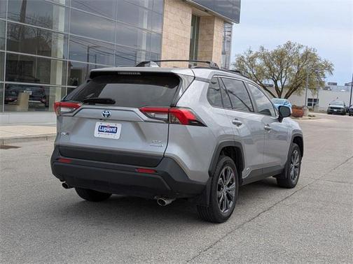 2022 Toyota RAV4 Hybrid XLE Premium