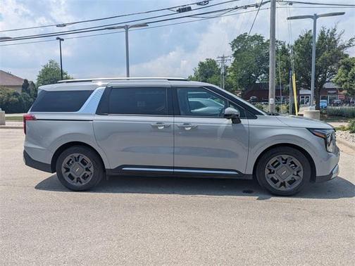 2025 Kia Carnival SX