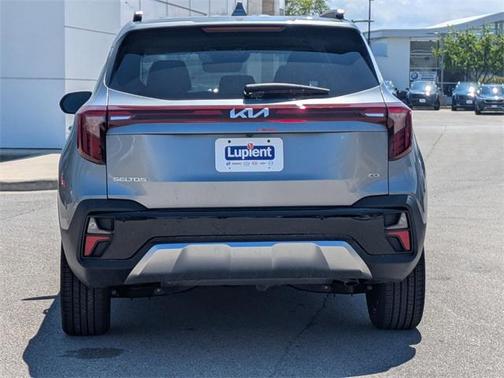2025 Kia Seltos SX