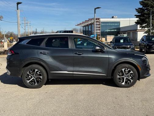 2024 Kia Sportage EX