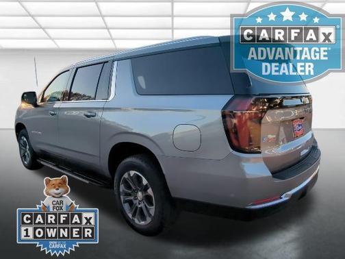 2025 Chevrolet Suburban LS