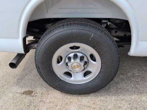 2026 Chevrolet Express 2500 2500 Regular Wheelbase, WT, RWD
