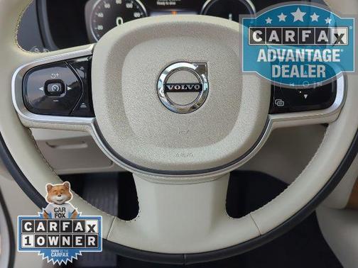 2022 Volvo XC90 Recharge Plug-In Hybrid T8 Inscription Expression 6 Passenger