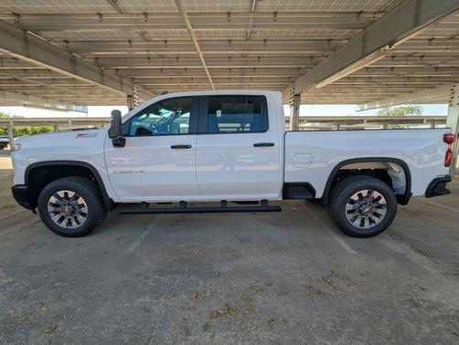 2025 Chevrolet Silverado 2500 Custom