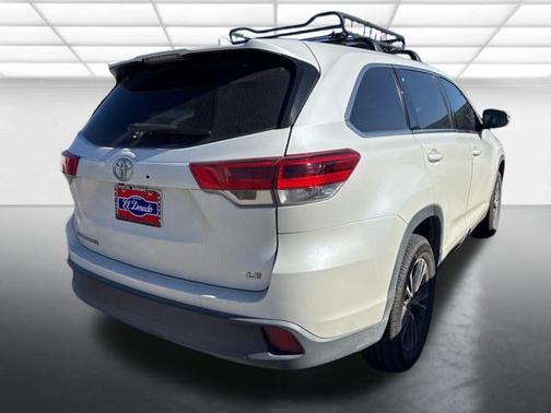 2019 Toyota Highlander LE Plus