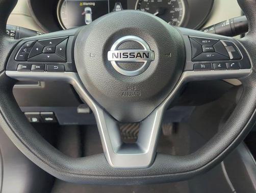 2021 Nissan Versa 1.6 SV