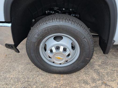 2025 Chevrolet Silverado 3500 WT