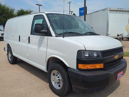 2025 Chevrolet Express 2500 RWD 2500 Regular Wheelbase WT