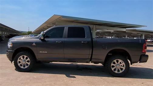 2023 RAM 2500 Laramie Crew Cab 4x4 6'4' Box