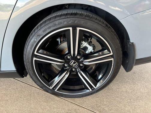 2023 Honda Accord Hybrid Base
