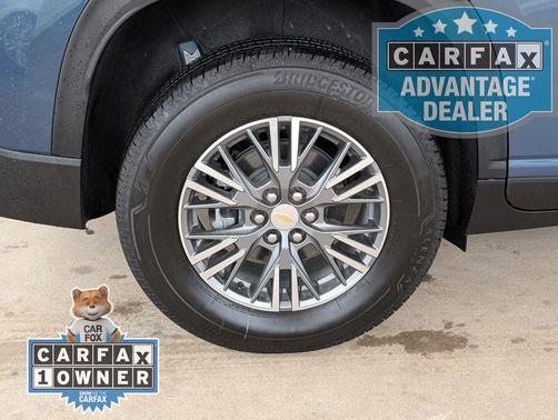 Lakeshore Blue Metallic 2026 Chevrolet Traverse LT