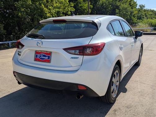 2015 Mazda Mazda3 i Sport