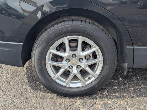 Mosaic Black Metallic 2024 Chevrolet Equinox 1LT
