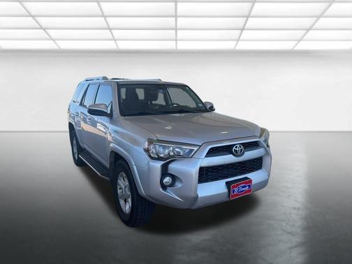 Classic Silver Metallic 2016 Toyota 4Runner SR5