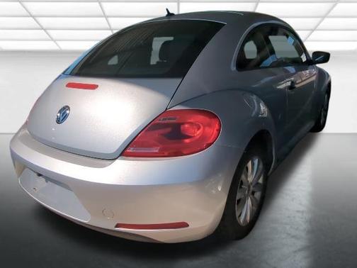 2014 Volkswagen Beetle Auto 1.8T Entry