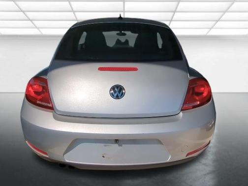 2014 Volkswagen Beetle Auto 1.8T Entry